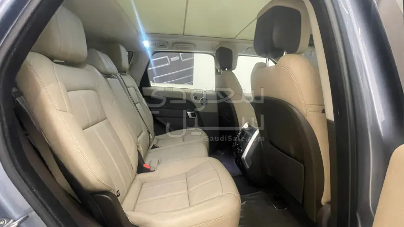 2021 Land Rover Range Rover Sport SE