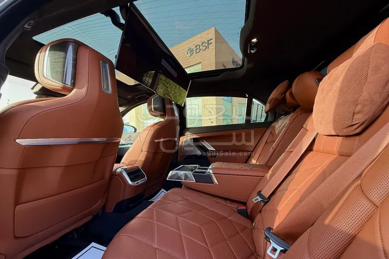 2023 BMW 7 Series 735i
