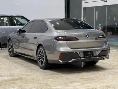 2023 بي ام دبليو الفئة السابعة 730 أي