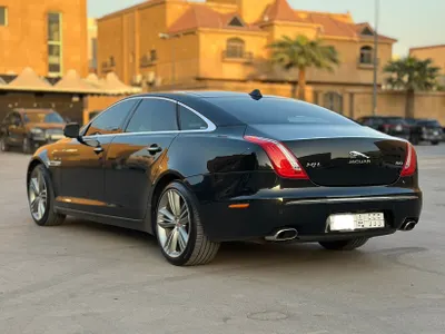 2011 جاكوار اكس جي ال سوبر سبورت