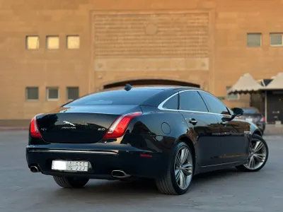 2011 جاكوار اكس جي ال سوبر سبورت