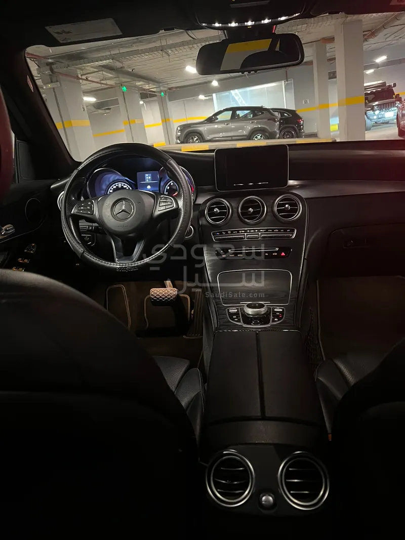 2018 Mercedes-Benz GLC 300