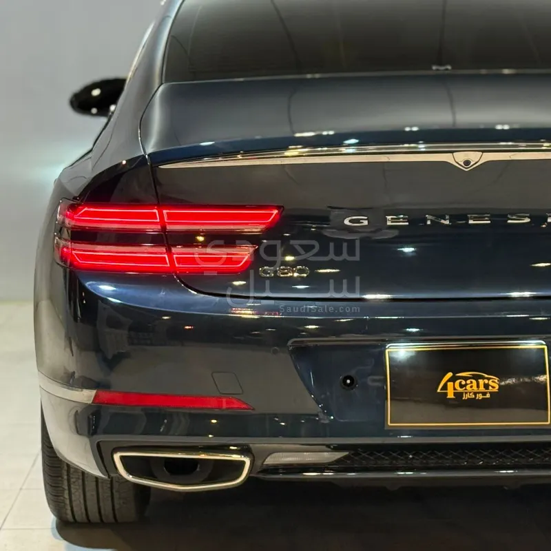 2021 Genesis G 80