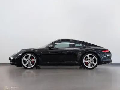 2013 بورش 911 كاريرا