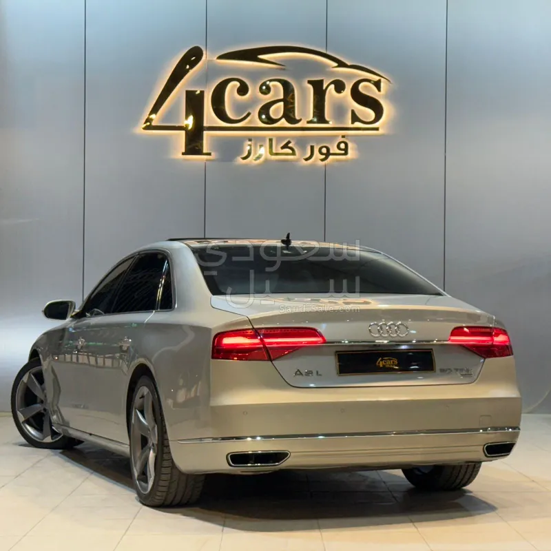 2015 اودي اي 8 ال