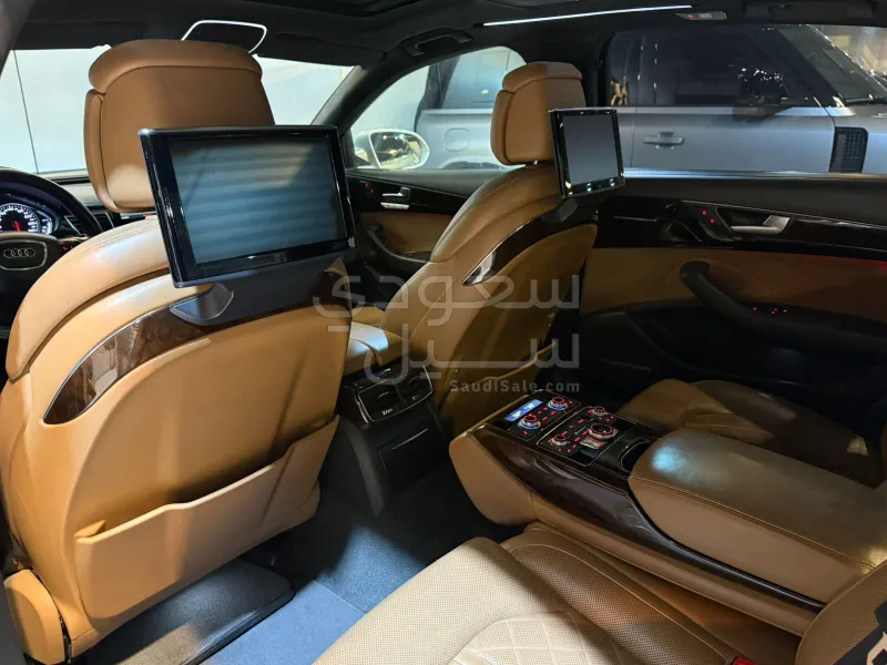 2015 اودي اي 8 ال