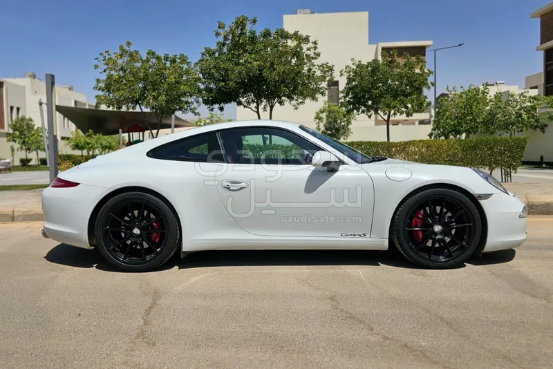 2015 بورش 911 كاريرا اس