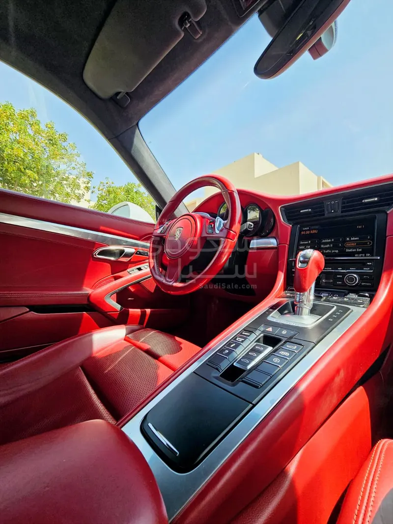 2015 بورش 911 كاريرا اس