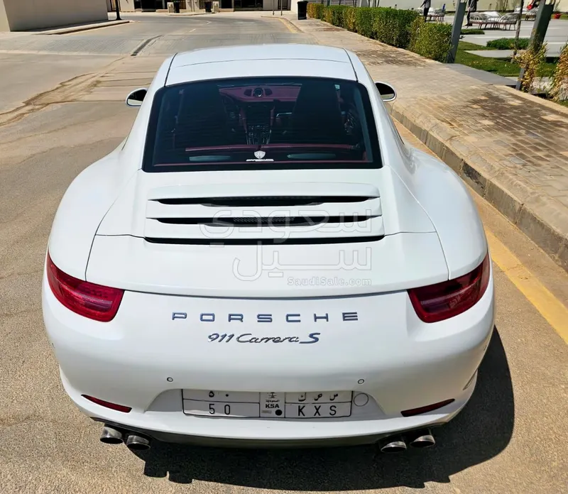 2015 بورش 911 كاريرا اس