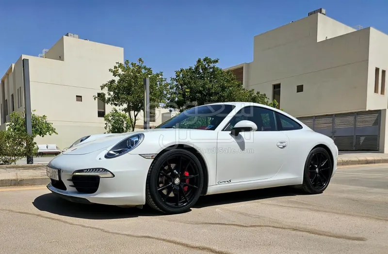 2015 بورش 911 كاريرا اس