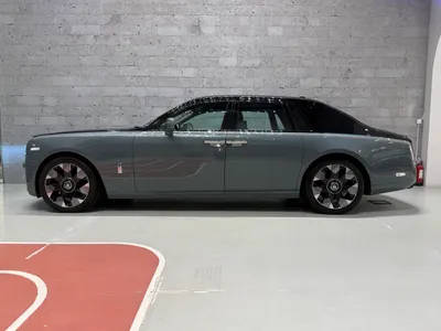 2023 Rolls-Royce Phantom
