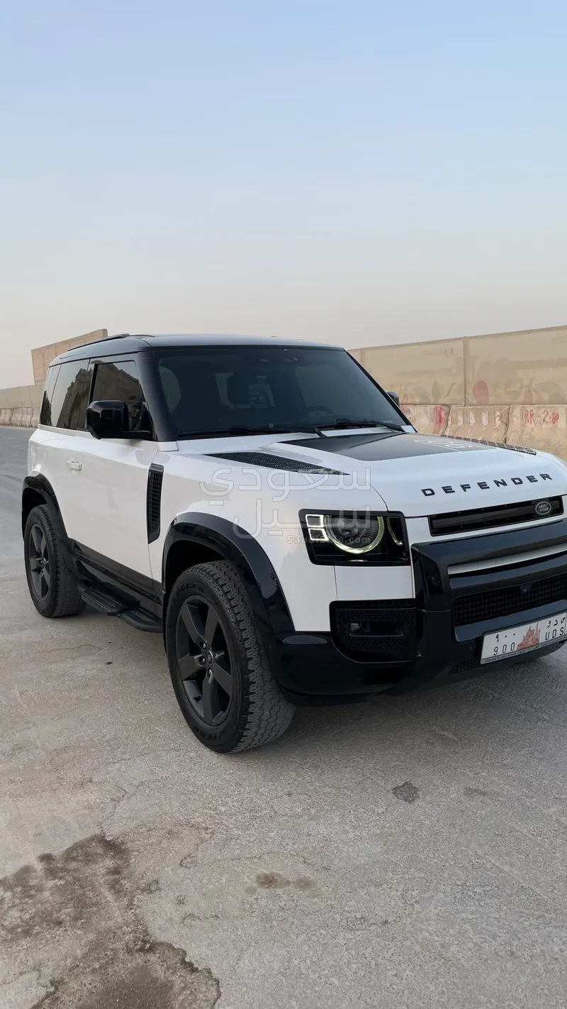 2021 لاند روفر ديفيندر 90