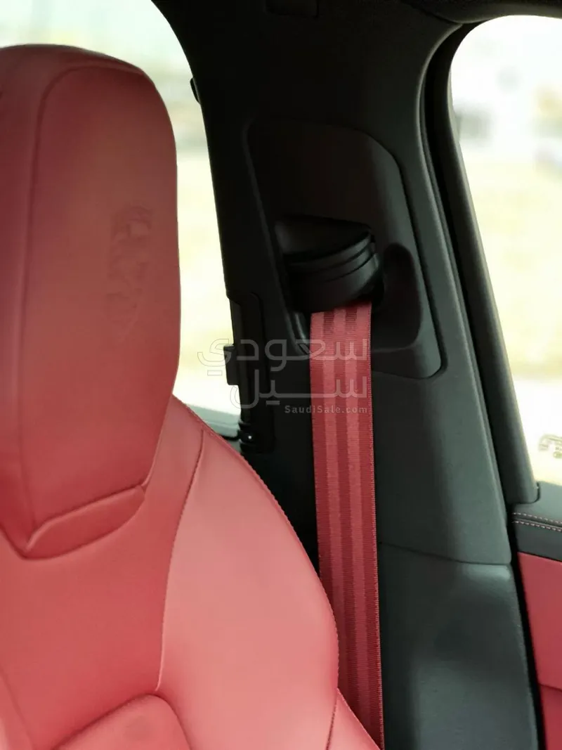 2023 Porsche Cayenne