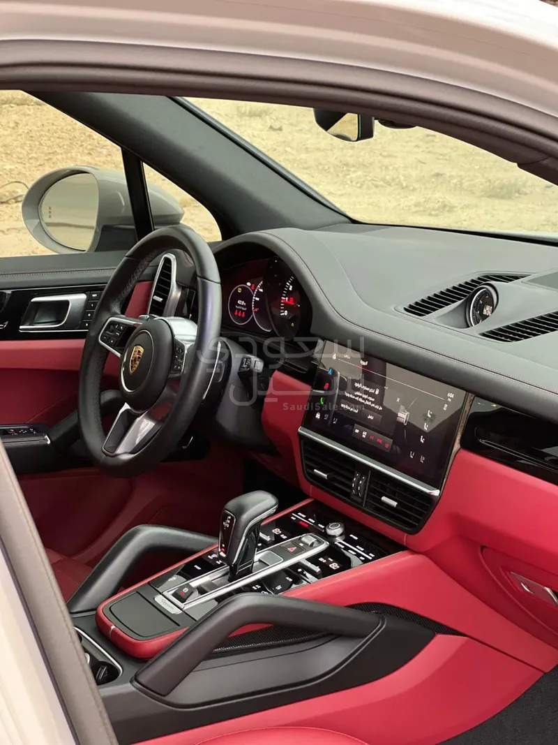 2023 Porsche Cayenne