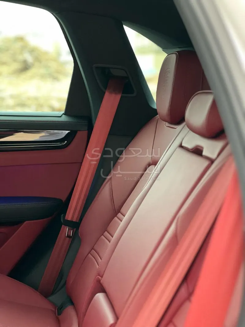 2023 Porsche Cayenne