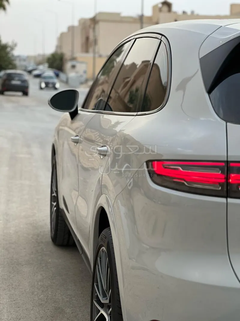 2023 Porsche Cayenne