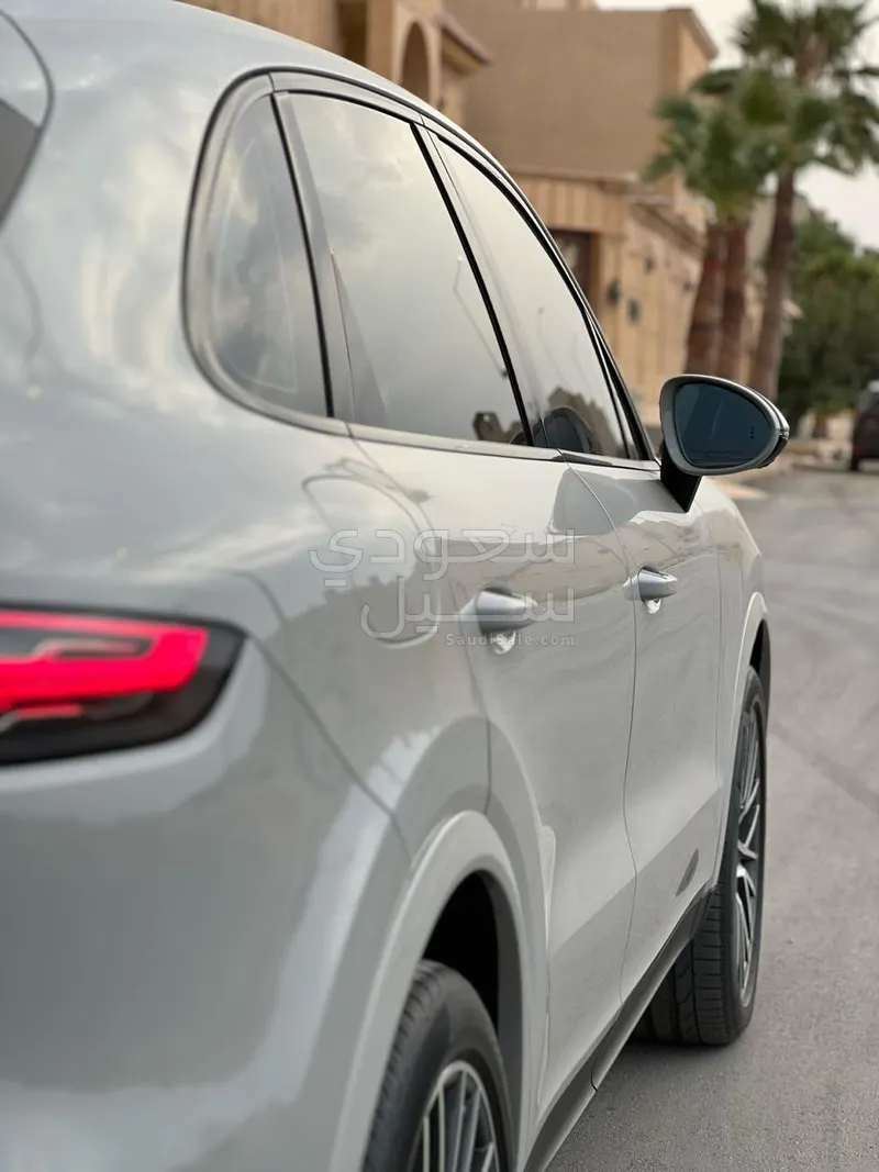 2023 Porsche Cayenne
