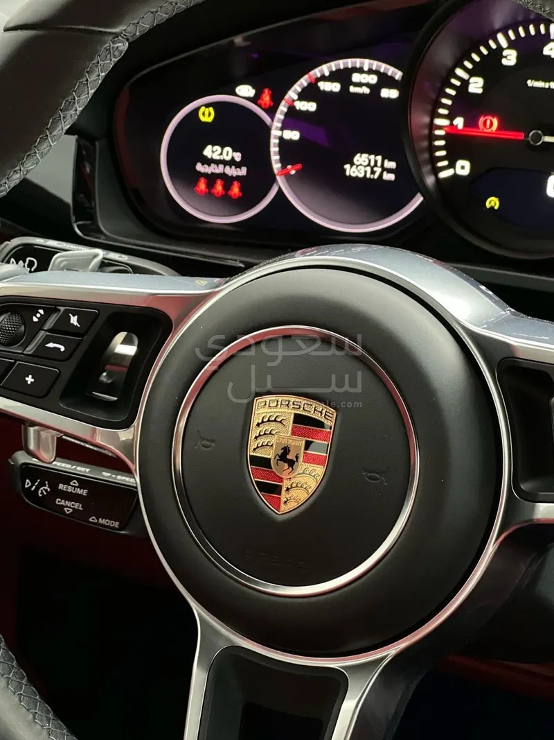 2023 Porsche Cayenne