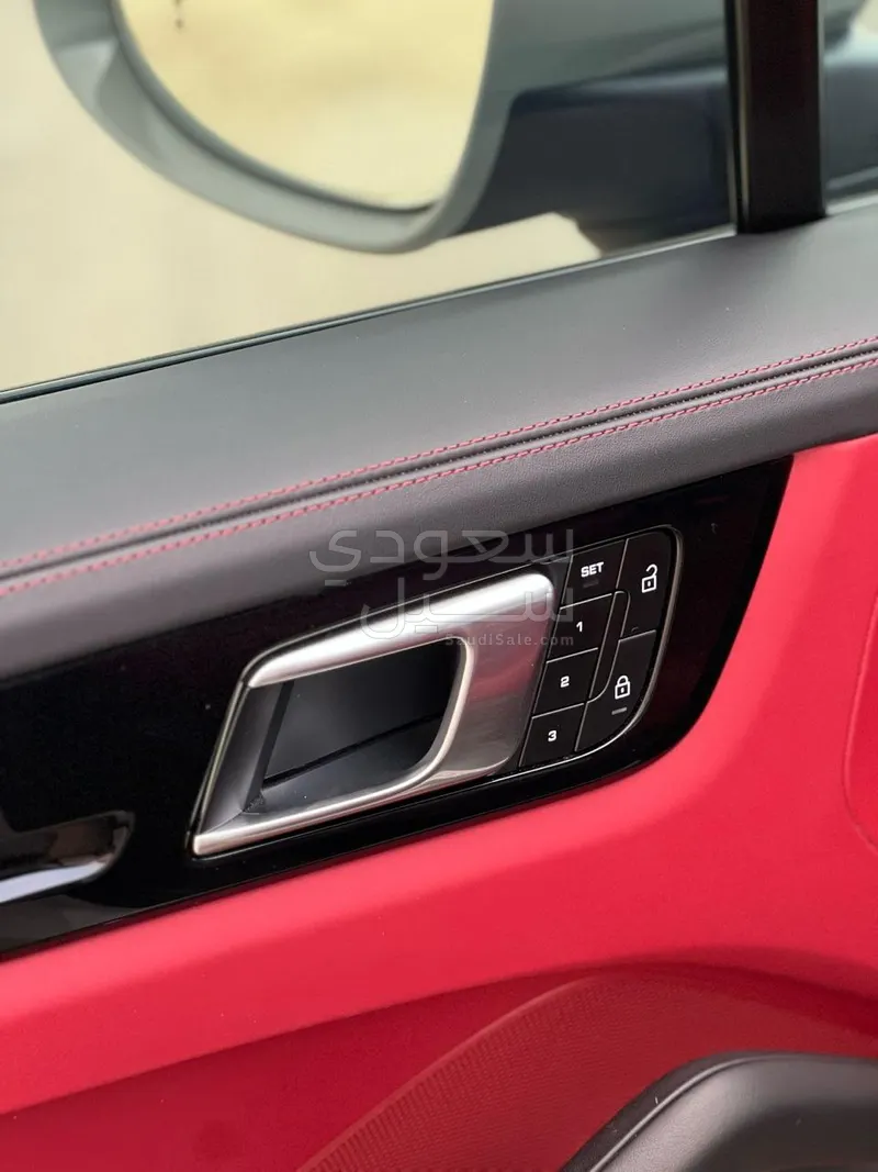 2023 Porsche Cayenne