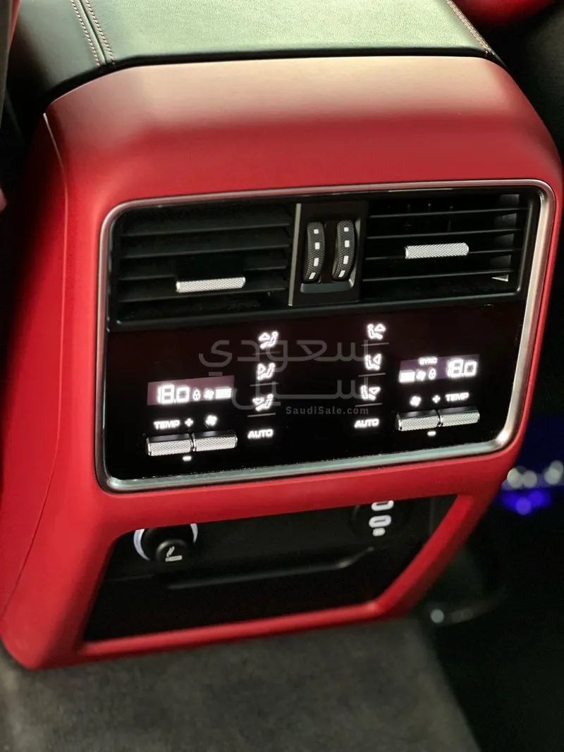 2023 Porsche Cayenne