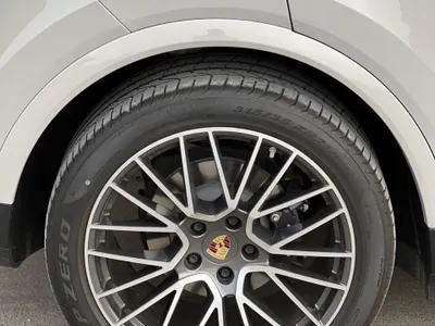 2023 Porsche Cayenne