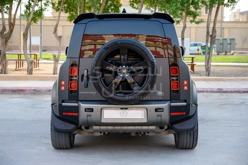 2021 Land Rover Defender X dynamic