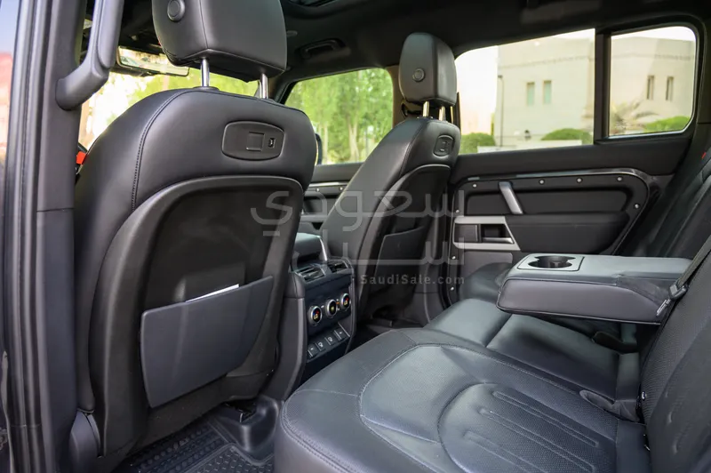 2021 Land Rover Defender X dynamic