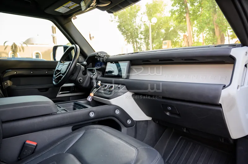 2021 Land Rover Defender X dynamic