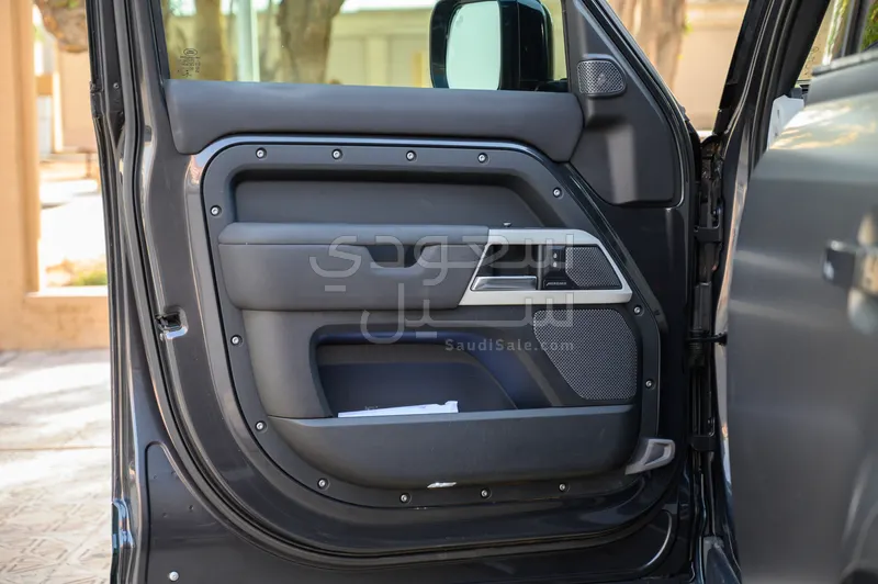 2021 Land Rover Defender X dynamic