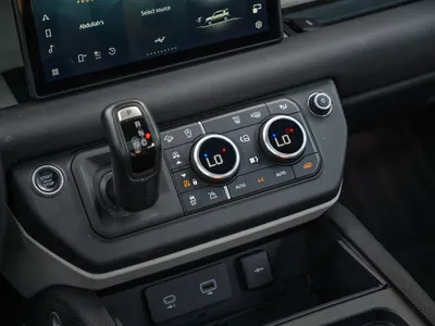 2021 Land Rover Defender X dynamic