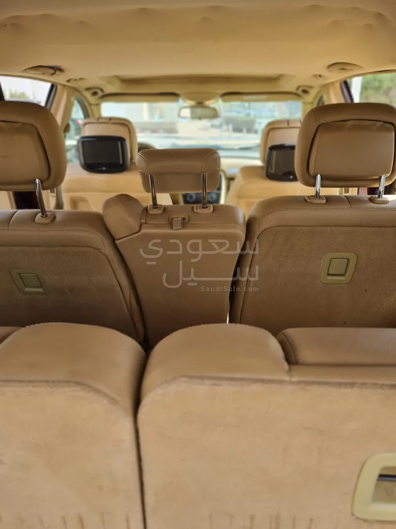 2010 مرسيدس - بنز أر 300