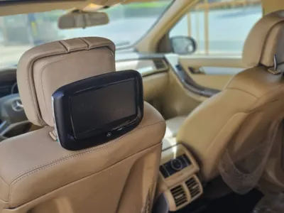 2010 مرسيدس - بنز أر 300