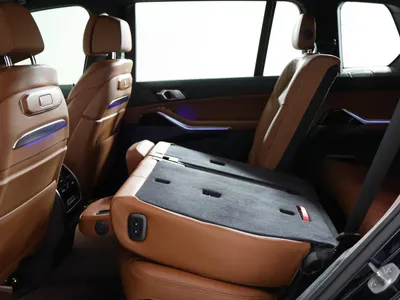 2024 BMW X Series 7 M kit