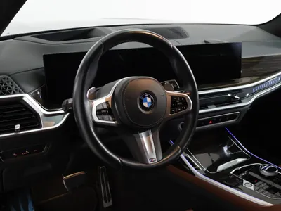 2024 BMW X Series 7 M kit