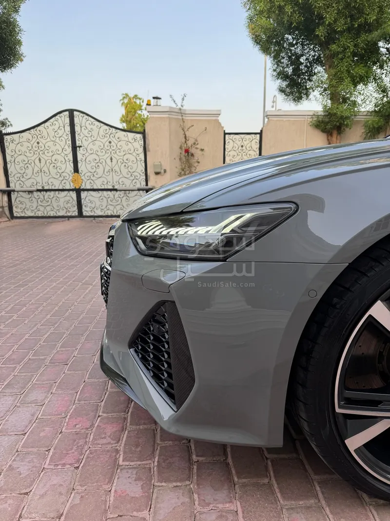 2021 اودي ار اس 6