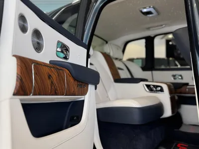 2023 Rolls-Royce Cullinan Silver Badge