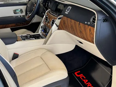 2023 Rolls-Royce Cullinan Silver Badge