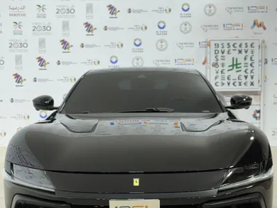 2025 فيراري 12 سيليندر