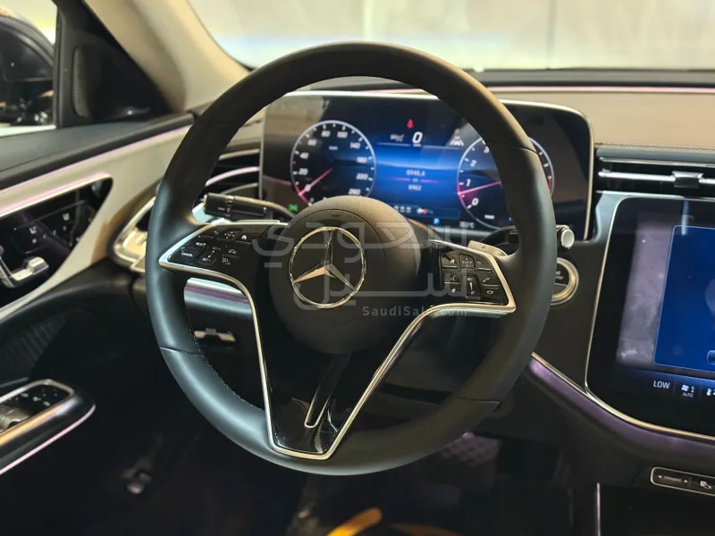 2024 Mercedes-Benz E 200