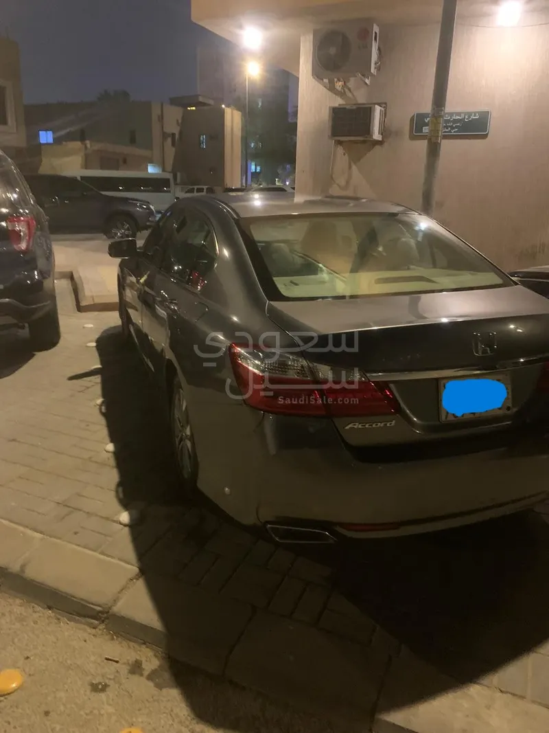 2015 هوندا اكورد ال اكس