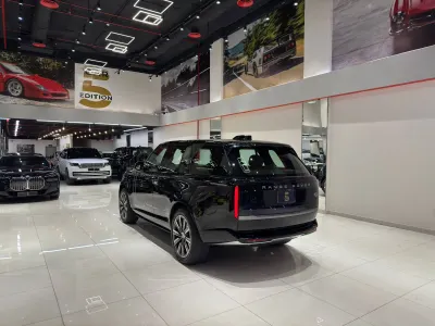 2023 Land Rover Range Rover Vogue SE