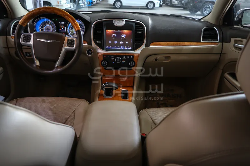 2014 Chrysler 300 C