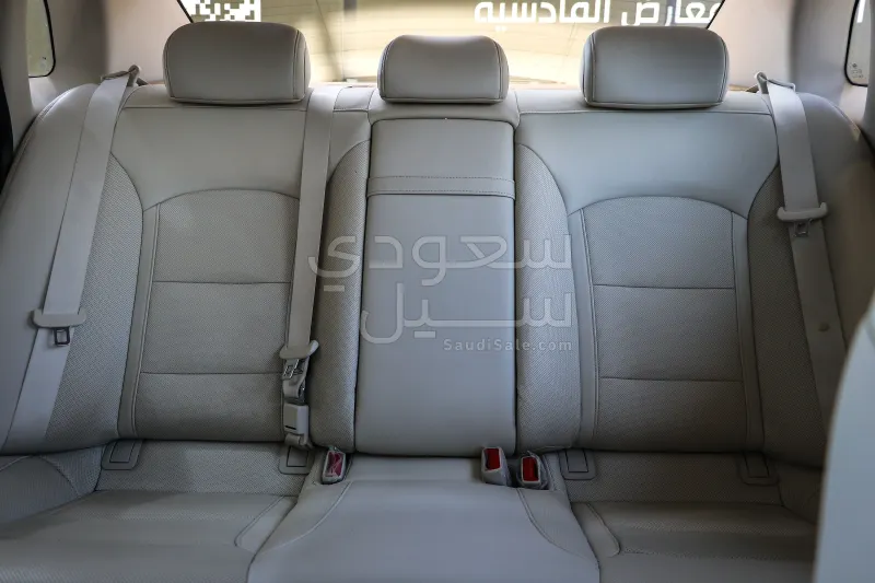 2023 هيونداي ازيرا