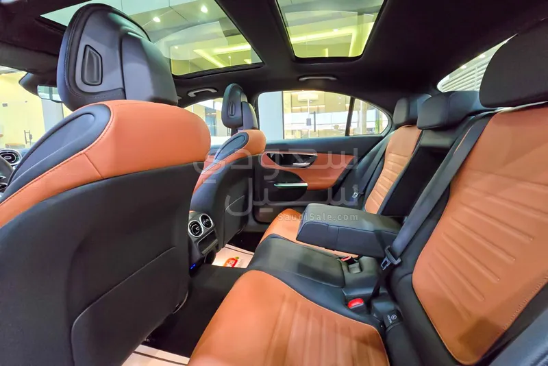 2025 Mercedes-Benz C 200 AMG