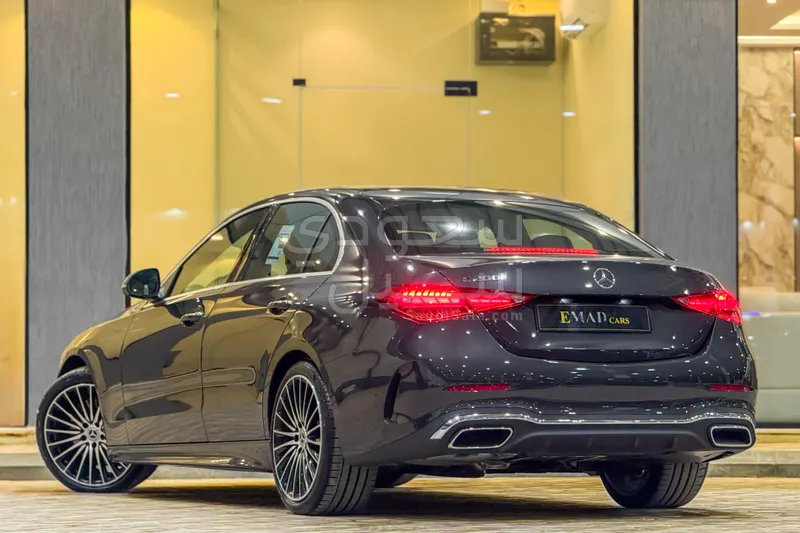 2025 Mercedes-Benz C 200 AMG