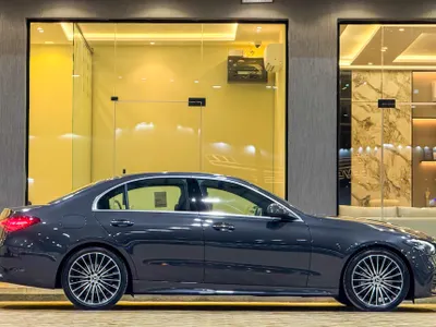 2025 Mercedes-Benz C 200 AMG
