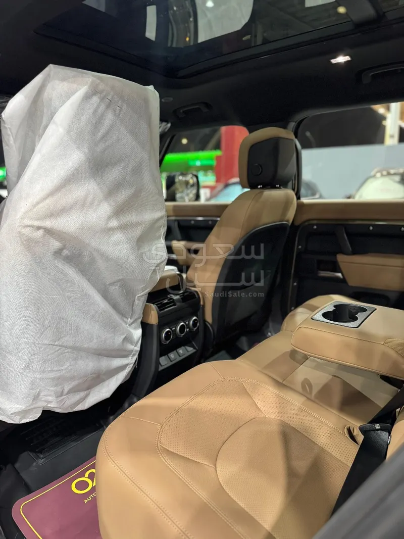 2025 Land Rover Defender HSE