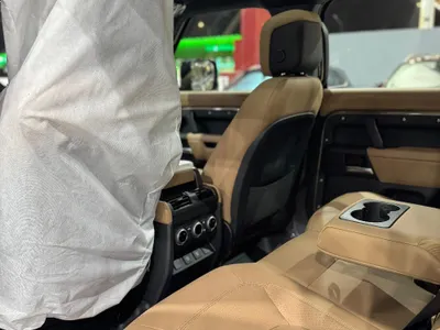 2025 Land Rover Defender HSE