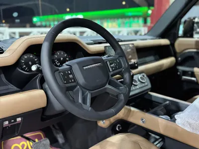 2025 Land Rover Defender HSE