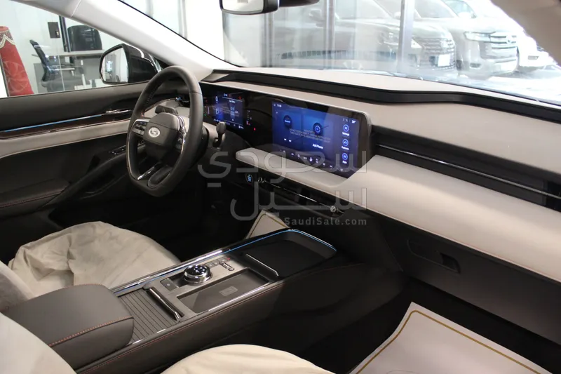 2025 Ford Taurus Titanium